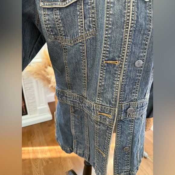 Eddie Bauer Blue Denim Jacket with Brown Accents - Picture 5 of 9